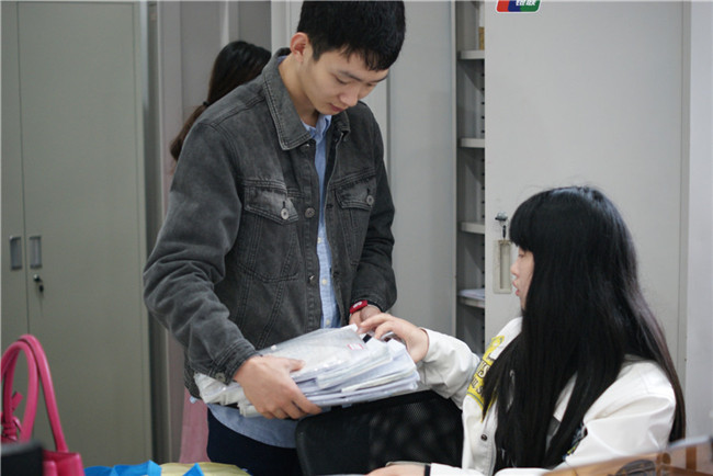 �T���L��